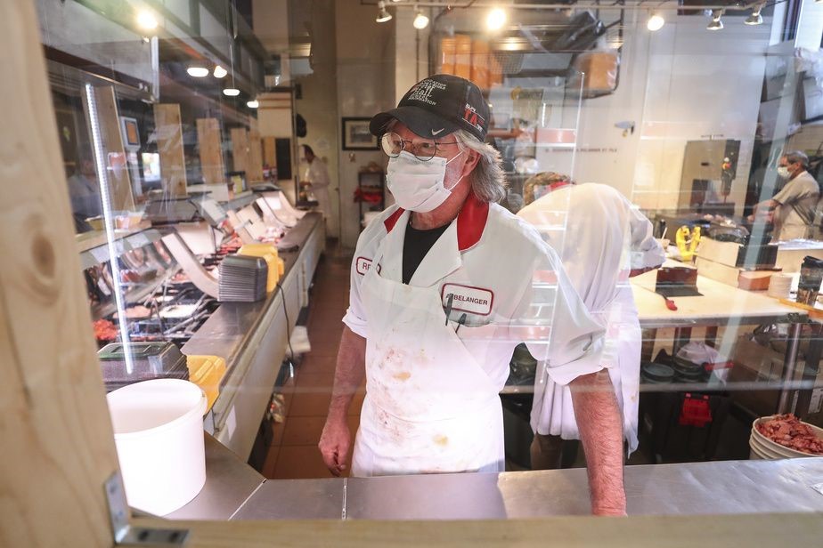 ممنوعيت ماسک پارچه‌ای و چند‌بار‌مصرف برای کارمندان