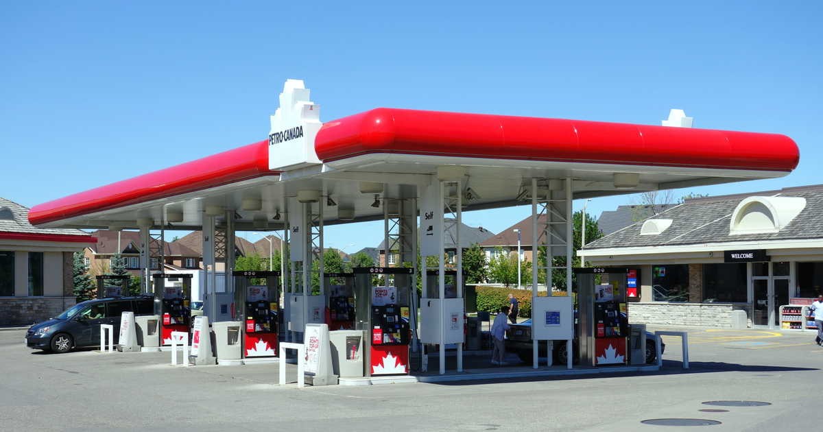 پمپ بنزین در انتاریو
