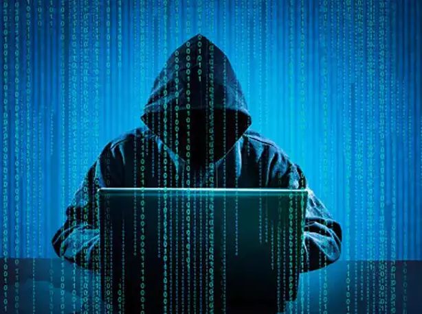 آژانس درآمد كانادا هك شد- تصویری نشانگر فردی در حال هک کردن