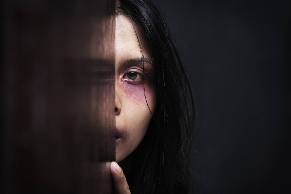 زنان قربانی خشونت‌ خانوادگی