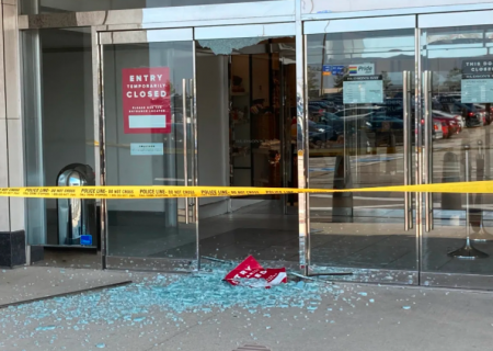 تیراندازی در مرکز خرید Yorkdale تورنتو