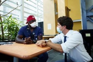 دیدار ترودو با کادر درمان بیمارستان عمومی تورنتو