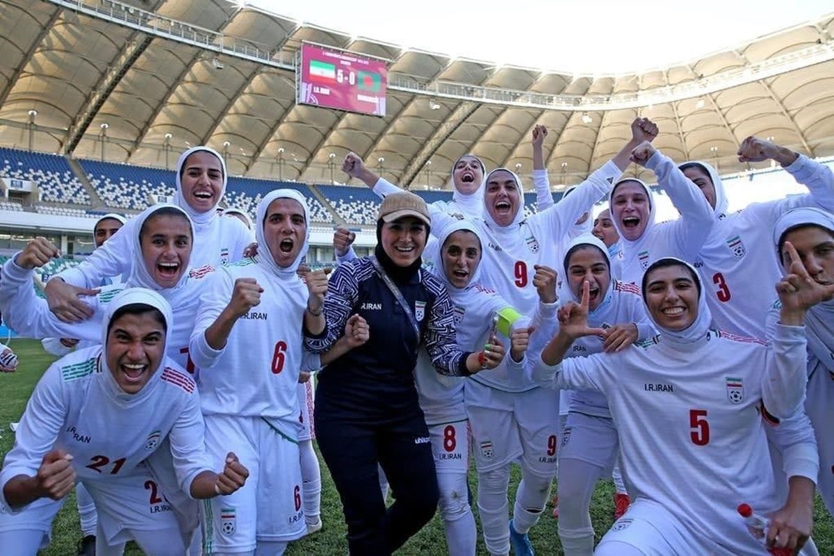 تیم ملی فوتبال زنان ایران