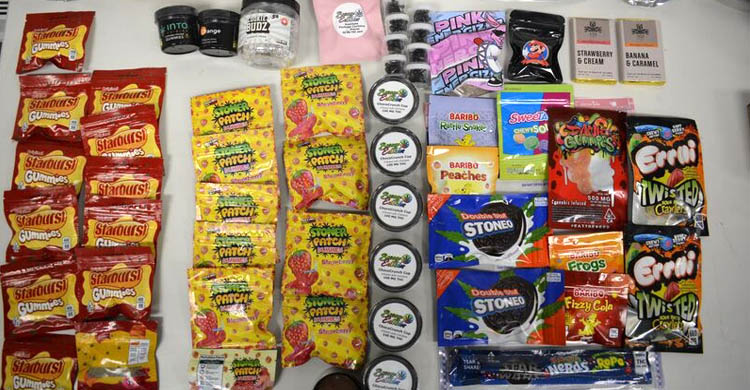 کوکی و آب نبات های حاوی ماری جوانا