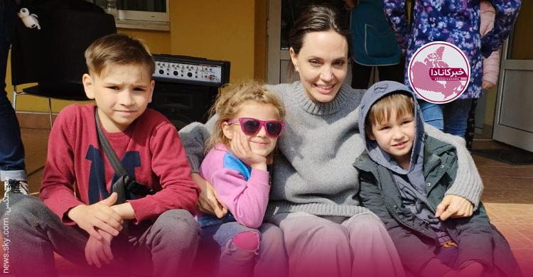 آنجلینا جولی در کنار کودکان جنگ‌زده اوکراین